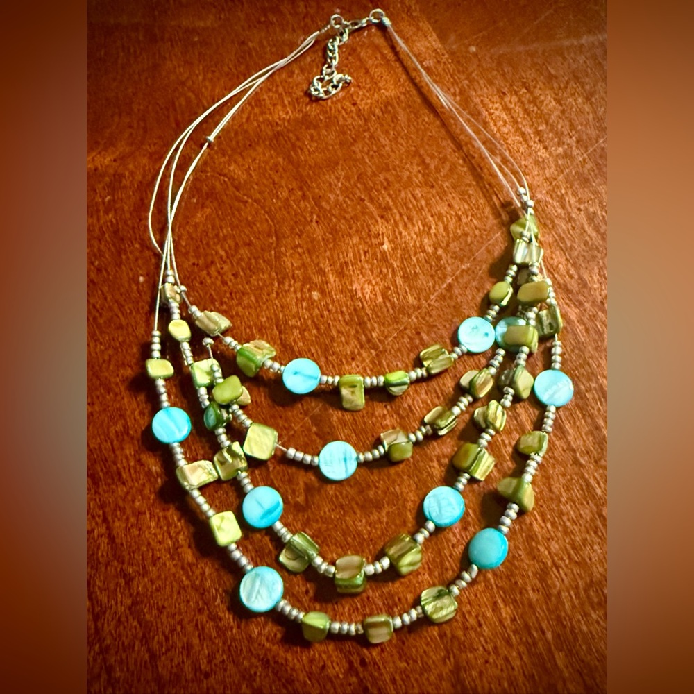 Turquoise and Olive Beaded Necklace vintage 90s Y2K piece early 90s